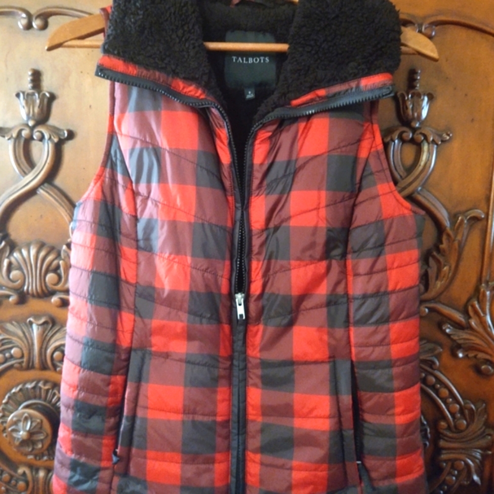 TALBOTS🎀 Plaid +Sherpa-Lined VEST Coat~ Size: S
